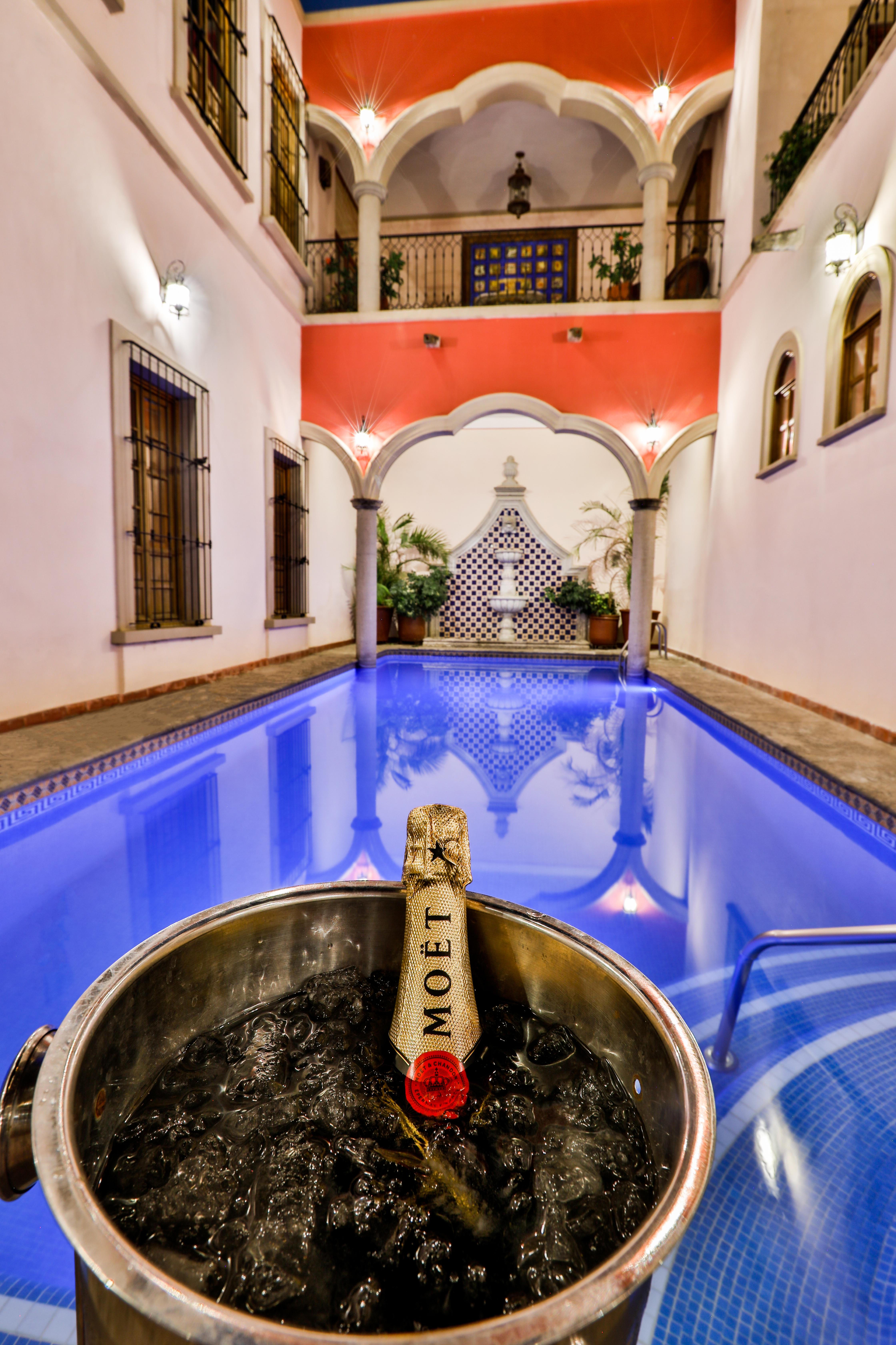 Gran Casa Sayula Galeria & Spa Екстериор снимка