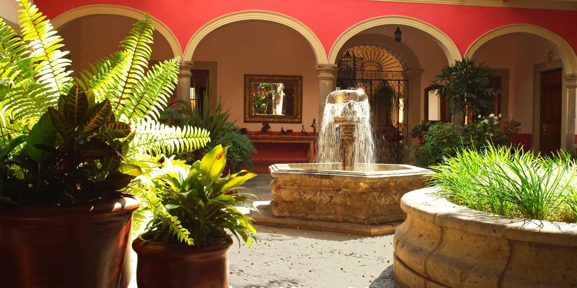 Gran Casa Sayula Galeria & Spa Екстериор снимка